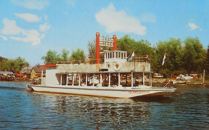 Star of Saugatuck Boat Cruises - Postcard
